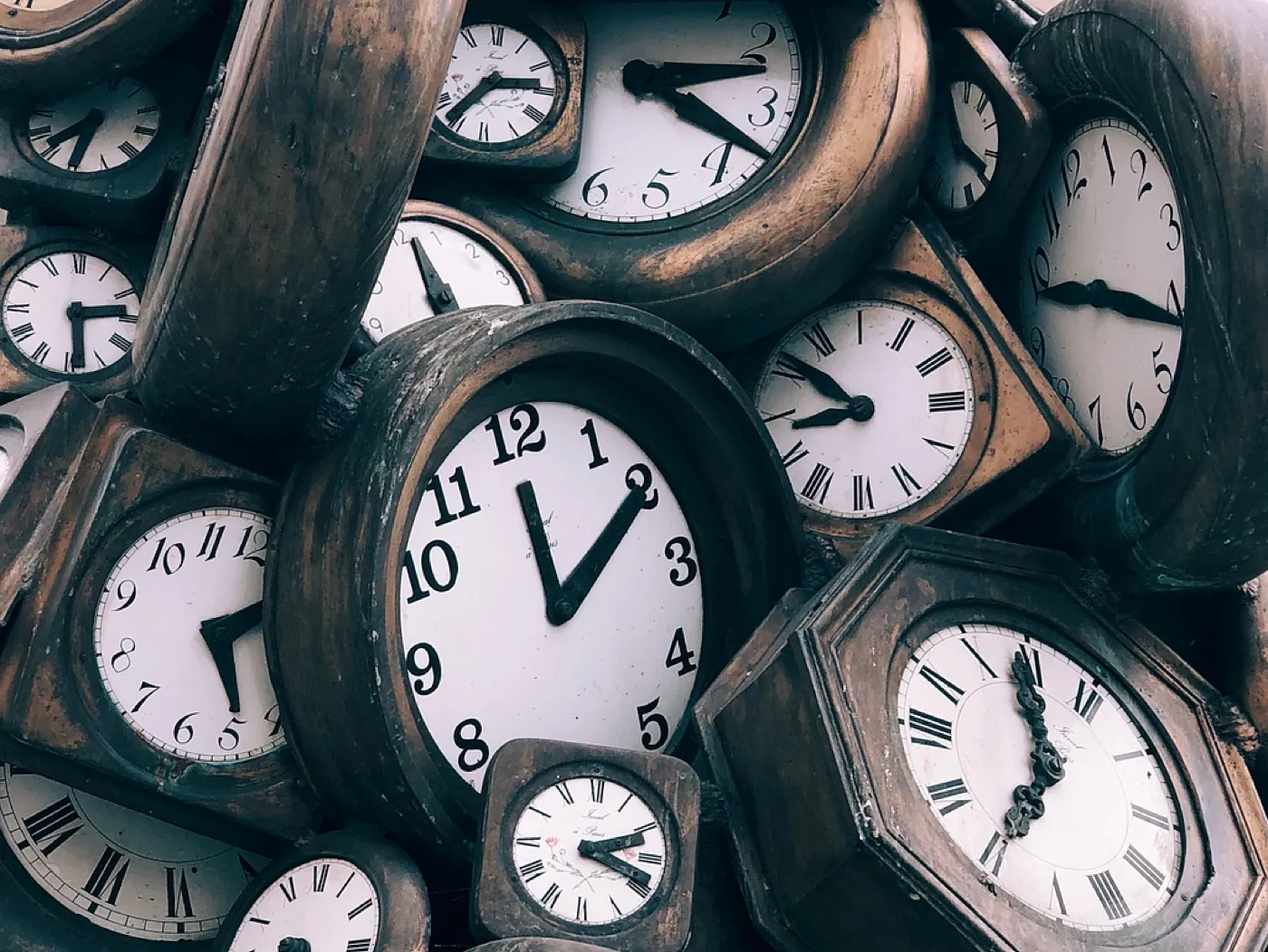 src: https://unsplash.com/photos/FlHdnPO6dlw